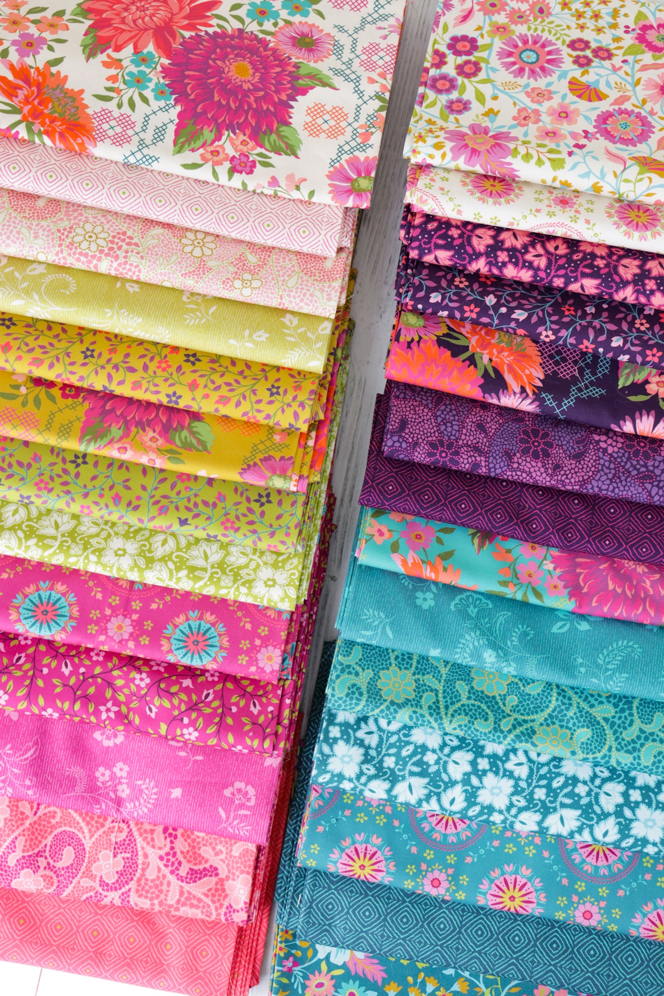 Parlor Jelly Roll (40 pcs) by Crystal Manning for Moda