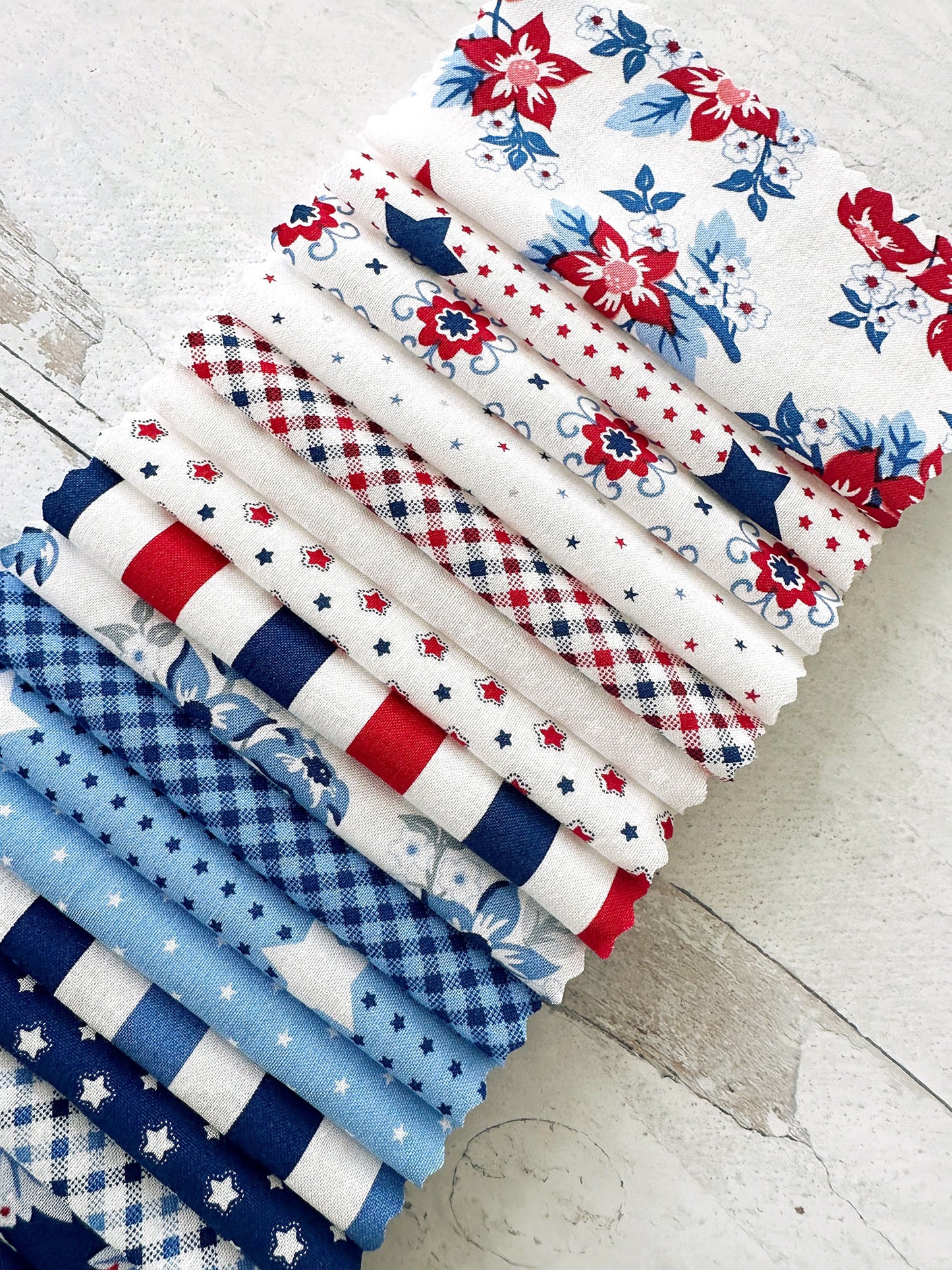 Star Spangled Jelly Roll (40 pcs) by April Rosenthal for Moda