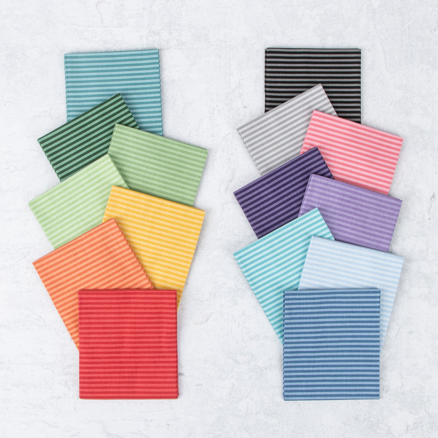 1/8" Tonal Stripe Fat Quarter Bundle (15 pieces) by Riley Blake Designs for Riley Blake Designs (FQ-500-15)