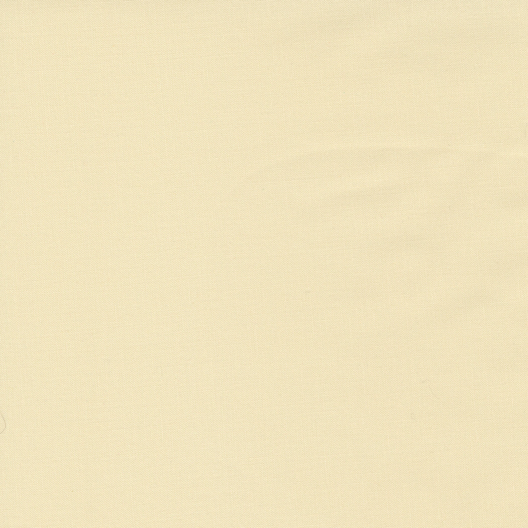 Fig Tree Cream Bella Solids by Moda (9900 67)