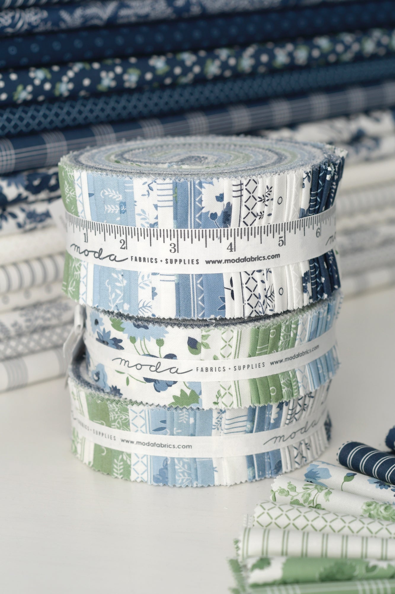 Nantucket Summer Jelly Roll (40 pcs) by Camille Roskelley for Moda