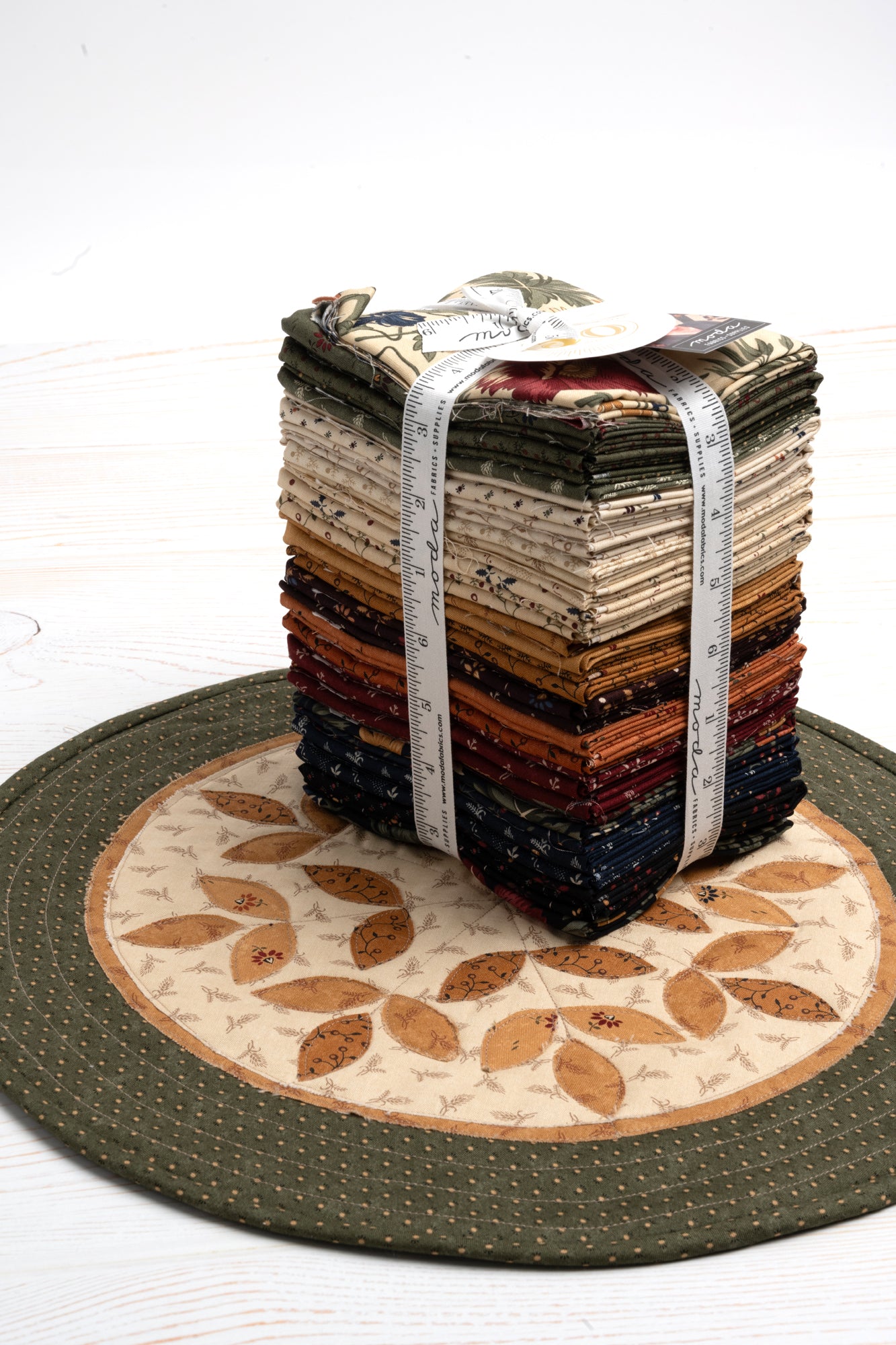Wheatland Fat Quarter Bundle (40 pcs) by Kansas Troubles Quilters for Moda
