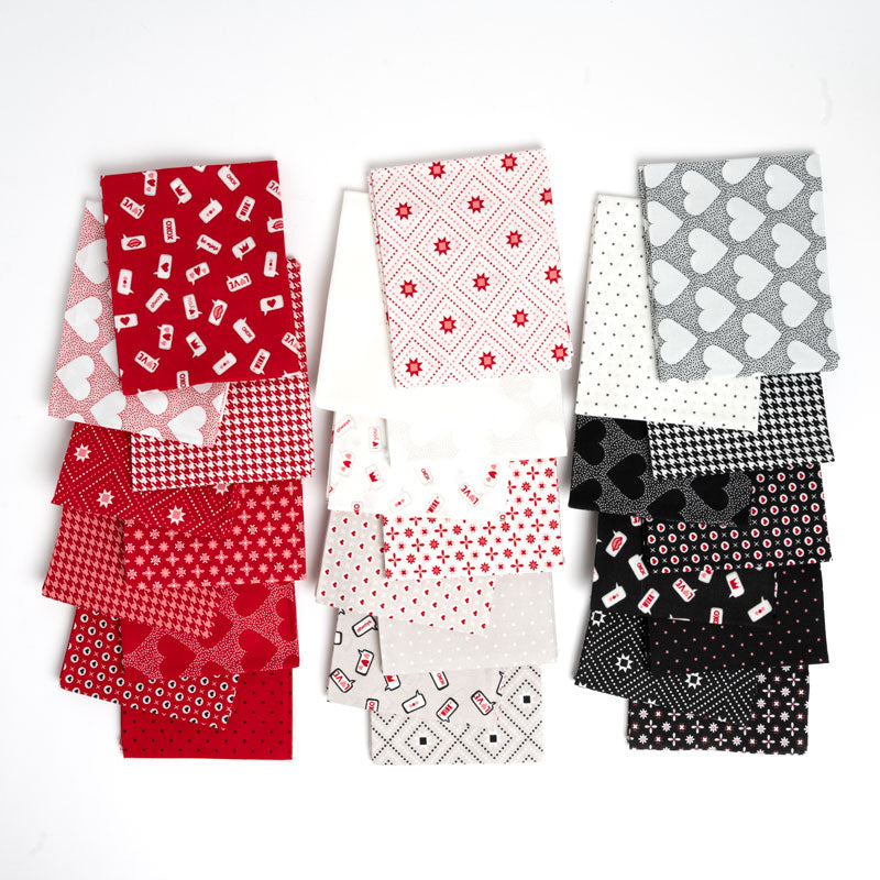 XOXO Jelly Roll (40 pieces) by April Rosenthal for Moda