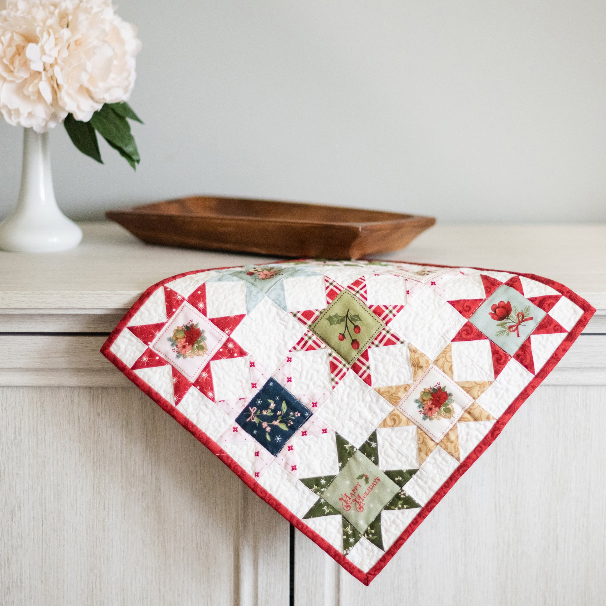 Christmas Greetings Fabric Collection by Sandy Gervais for Riley Blake Designs at Lily Bella Fabrics