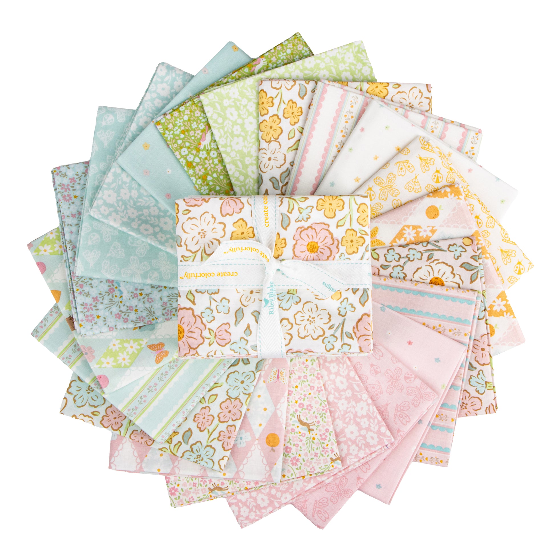 Little Posies Fat Quarter Bundle (21 pieces) by Cayla Naylor Design for Riley Blake Designs (FQ-18320-21)