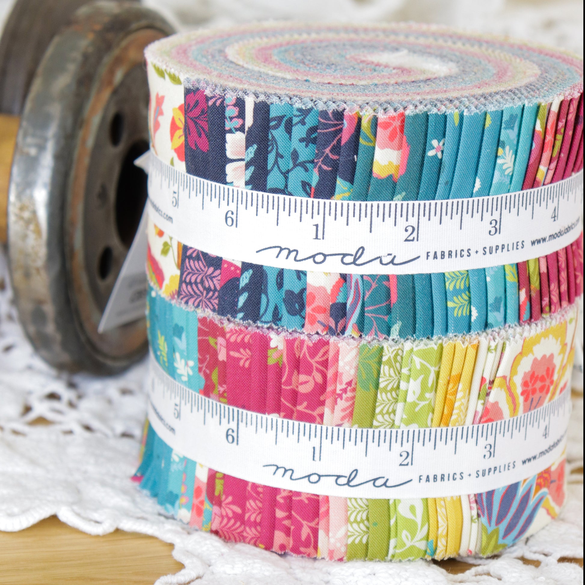Sitara Jelly Roll (40 pieces) by Crystal Manning for Moda (11980JR)