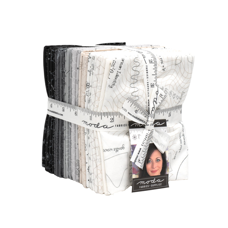 Tranquility Fat Quarter Bundle (25 pieces) by Sariditty for Moda (45070AB)
